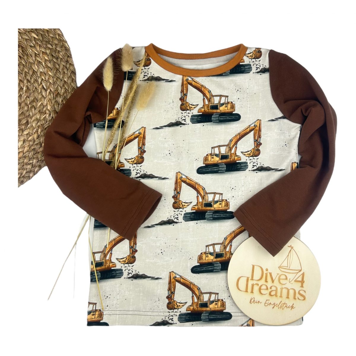 Handgemachter Pullover für Babys & Kinder aus French Terry mit Bagger-Motiv