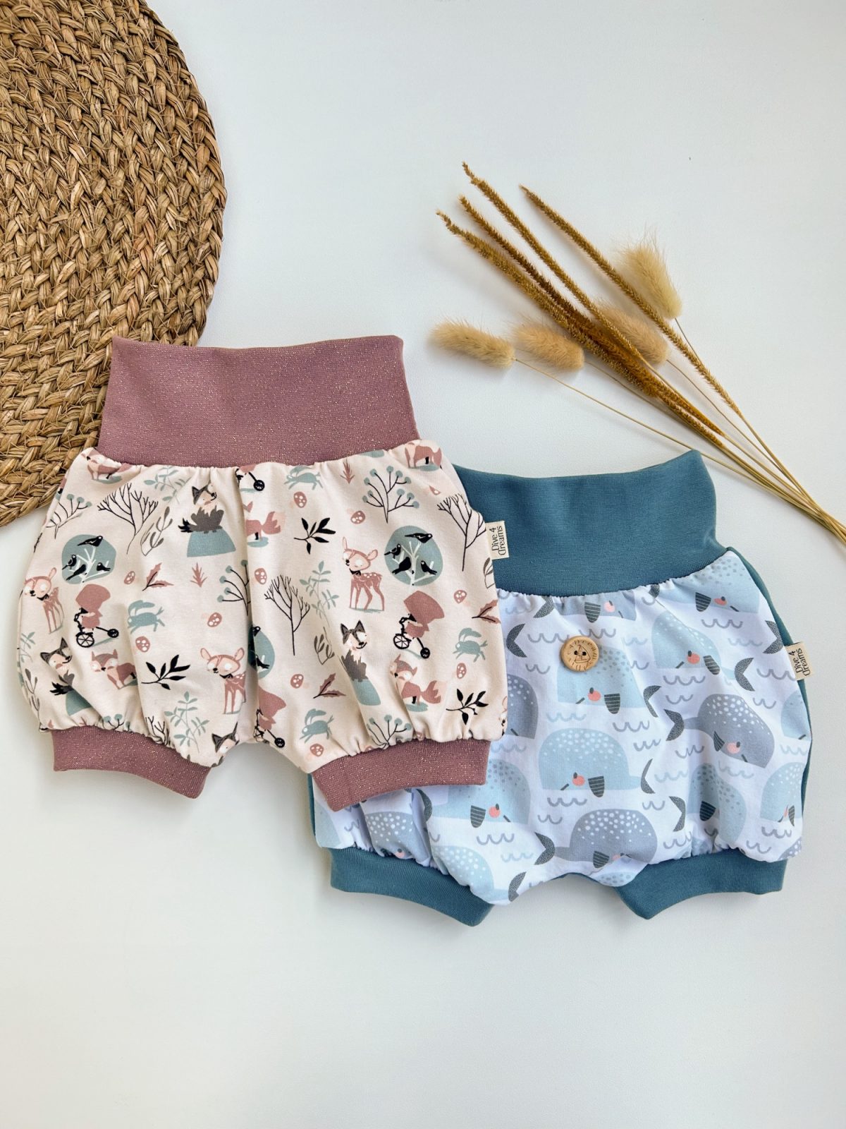 zwei kurze Pumphosen aus Jersey für Babys und Kleinkinder